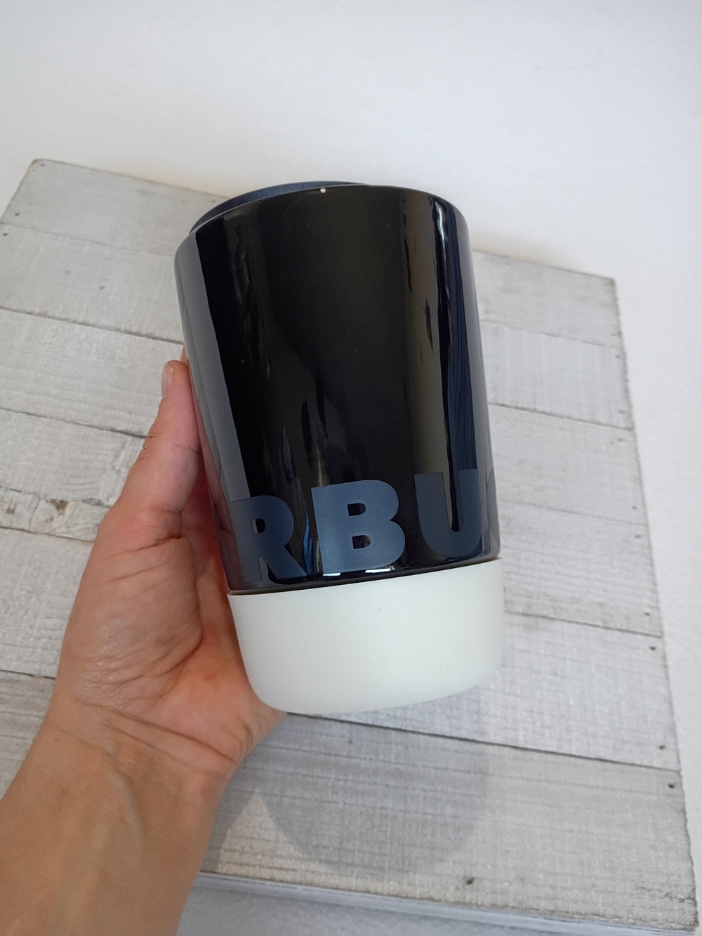 Starbucks 2025 NEW Black & White Ceramic Travel Desktop Mug with Lid 14 oz - Picture 2 of 9